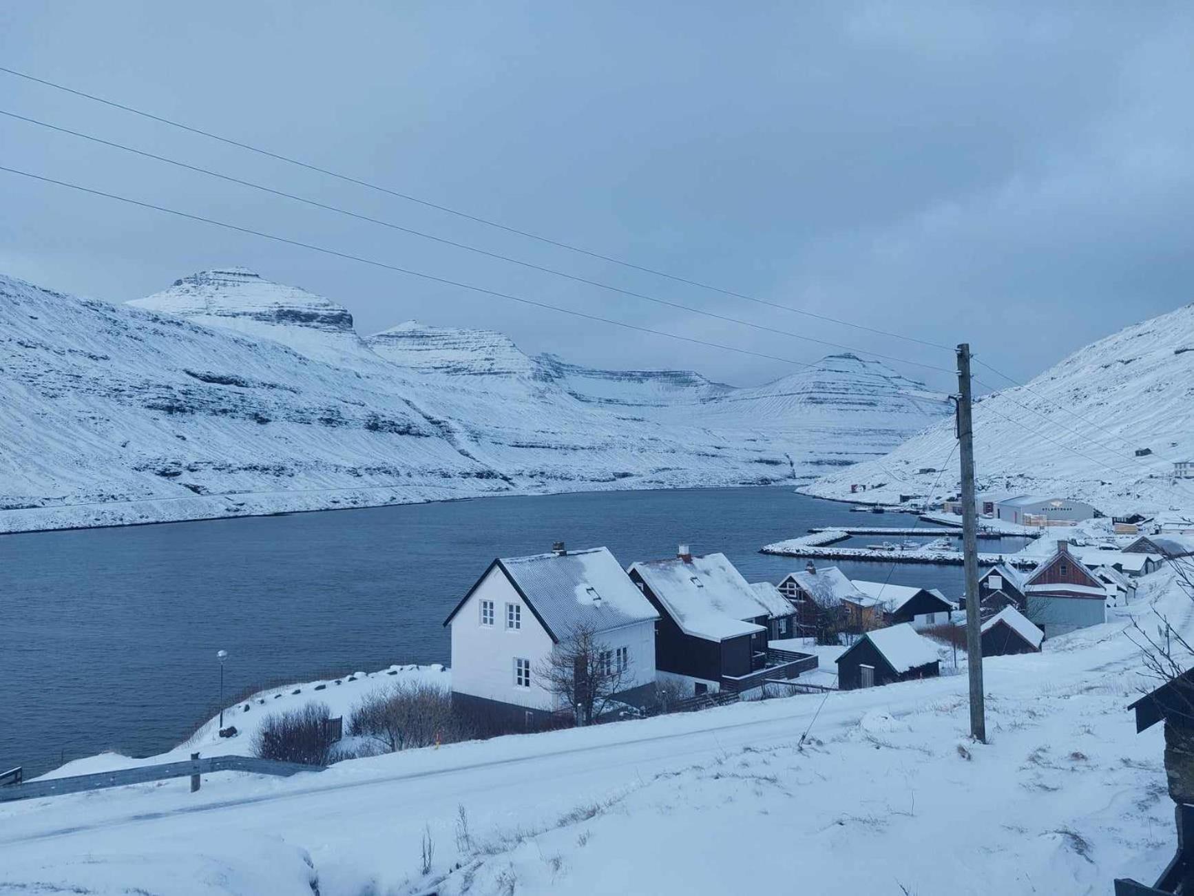 Fjord Guesthouse Funningsfjordur Ngoại thất bức ảnh